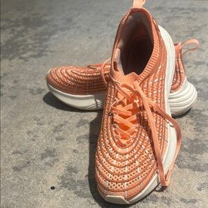 APL Techloom Zipline Unisex Sneaker 7.5 Mens / 9 Women